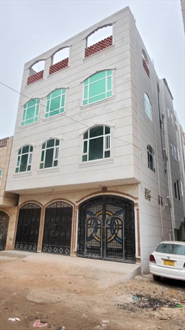 صورة - عماره ثلاثة دور مشطبه للبيع في صنعاء قرب حديقه الحيوانات